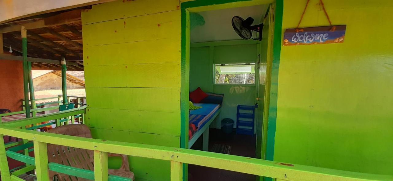 Luna Beach Home & Cabanas ガル エクステリア 写真