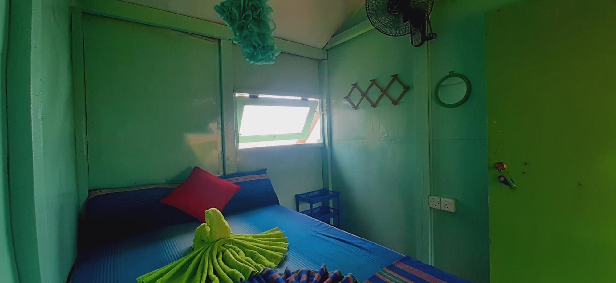 Luna Beach Home & Cabanas ガル 部屋 写真