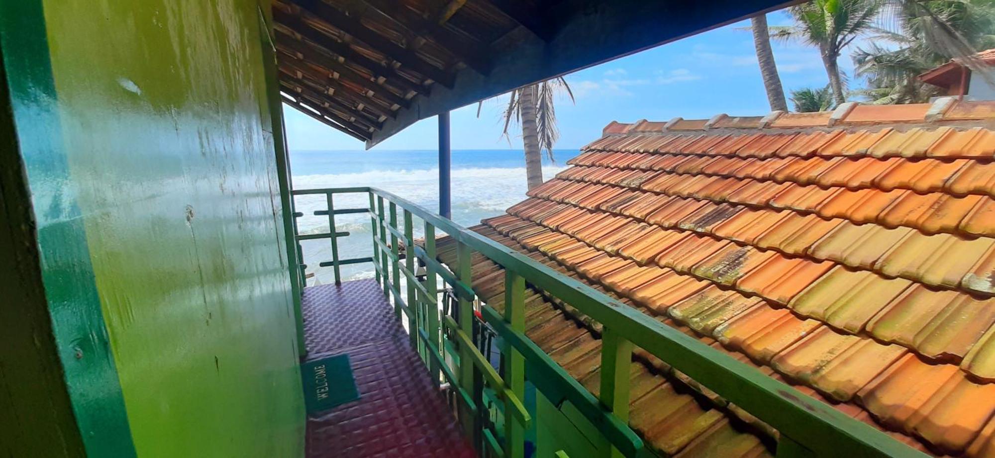 Luna Beach Home & Cabanas ガル 部屋 写真