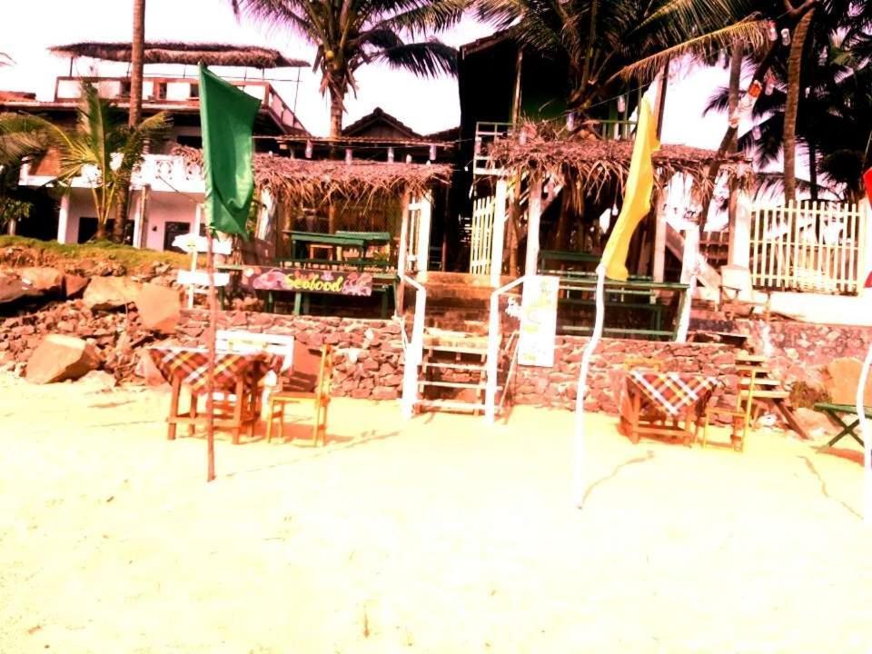 Luna Beach Home & Cabanas ガル エクステリア 写真